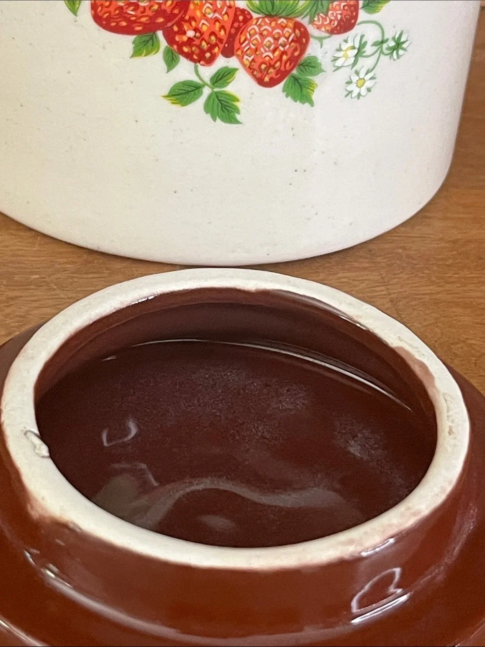 Vintage 80’s House of Webster, Strawberries Stoneware Crock W/Lid.